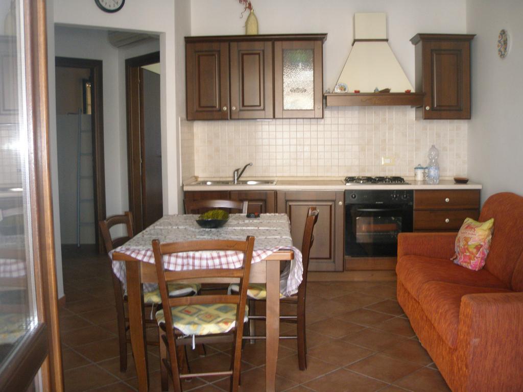 Casa Antonella Apartment ซานวิโต โลคาโป ภายนอก รูปภาพ