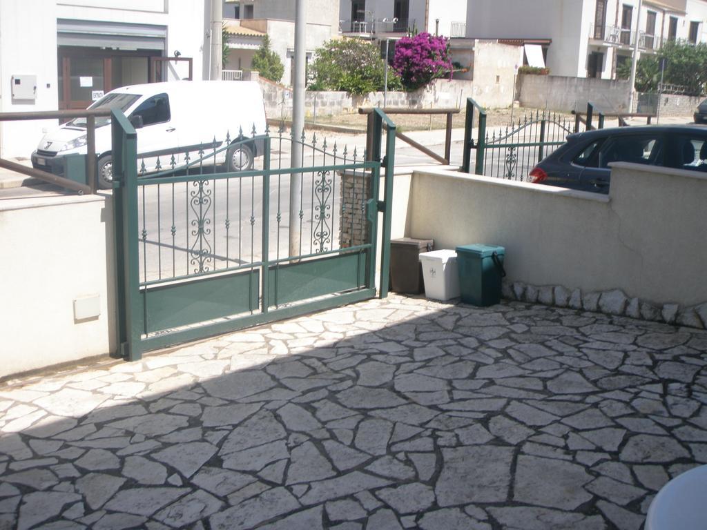 Casa Antonella Apartment ซานวิโต โลคาโป ภายนอก รูปภาพ